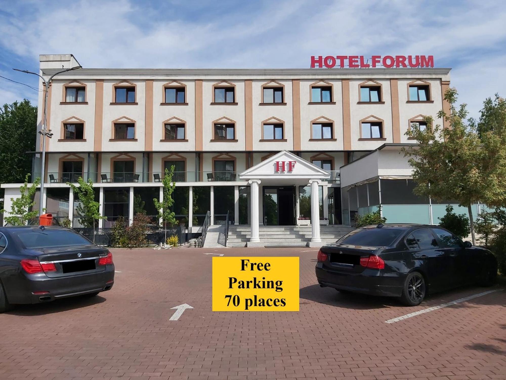 Hotel Forum Ploiesti Exterior photo